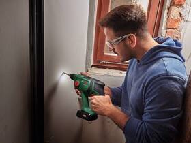 Kladivo Bosch UniversalHammer 18V (bez batérie) 

 obrázok produktu 7 z 8