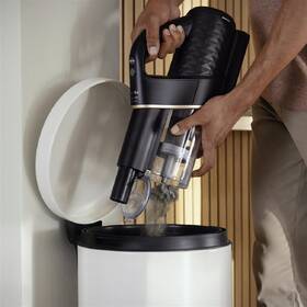 Tyčový vysávač Miele HX1 Total Care čierny/zlatý

 obrázok produktu 10 z 14