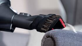 Tyčový vysávač Bosch BCS712XXL (s batériou) čierny

 obrázok produktu 19 z 25