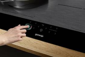 Indukčná varná doska Gorenje GI6421SYB čierna

 obrázok produktu 14 z 15