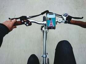 Držiak na mobil CellularLine Rider Steel na riadidlá pre motorku aj bicykel čierny

 obrázok produktu 2 z 3