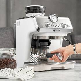 Pákový kávovar De'Longhi EC9155.W 

 obrázok produktu 10 z 15