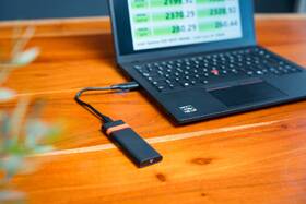 Externý rámček Verbatim Store 'n' Go M.2 NVMe SSD Enclosure Kit, 10 Gbps, USB-C/A čierny

 obrázok produktu 14 z 18
