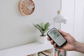 Detektor radónu Airthings Corentium Home (224 B/m3) - digitálny detektor radónu 

 obrázok produktu 2 z 2