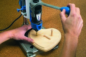 Držiak Dremel 26150220JB sivé/modré

 obrázok produktu 1 z 4
