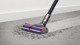 Tyčový vysávač Dyson V10 Total Clean strieborný

 obrázok produktu 4 z 9