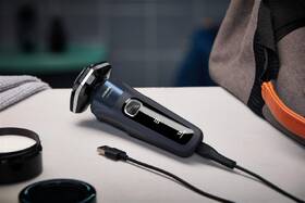 Holiaci strojček Philips S5885/10 čierny/modrý

 obrázok produktu 12 z 20