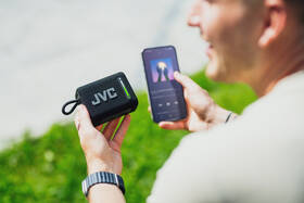 Prenosný reproduktor JVC XS-E114 čierny

 obrázok produktu 7 z 14