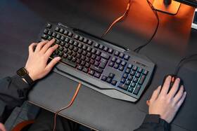 Klávesnica s myšou Meetion C490, US layout + headset + mouse pad podložkou a sluchátky čierna

 obrázok produktu 18 z 19