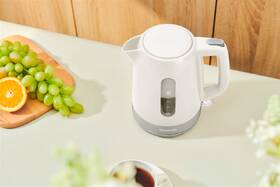 Rýchlovarná kanvica Sencor SWK 1020WH biela

 obrázok produktu 9 z 9
