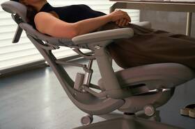 Ergonomická stolička LiberNovo Omni, 48 cm sivá

 obrázok produktu 8 z 8