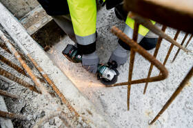 Uhlová brúska akumulátorová Metabo W 18 (s batériou) 602247510 

 obrázok produktu 5 z 7