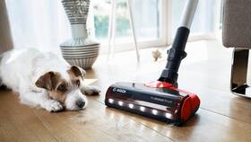 Tyčový vysávač Bosch BBS711ANM (s batériou) červený

 obrázok produktu 1 z 24