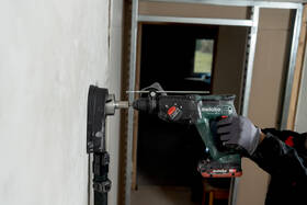 Kladivo Metabo KH 18 LTX 24 (bez batérie) 

 obrázok produktu 3 z 4