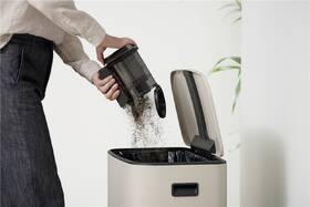 Tyčový vysávač Miele Aqua Obsidian čierna

 obrázok produktu 11 z 19
