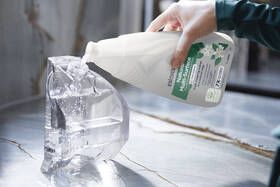Čistiaci prípravok Bissell 3096 Natural Multi-Surface 1L 

 obrázok produktu 3 z 5