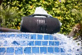 Prenosný reproduktor JBL Boombox 4 čierny

 obrázok produktu 10 z 11