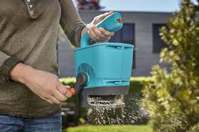 Rozmetadlo hnojív Gardena 0431-20 

 obrázok produktu 2 z 4