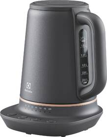Rýchlovarná kanvica Electrolux E7K1-6BP 

 obrázok produktu 1 z 6