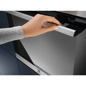 Rúra Electrolux EOH3H00BX čierna/nerez

 obrázok produktu 5 z 9