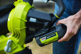 Vysávač lístia Ryobi RBV36B (bez baterie) 

 obrázok produktu 3 z 4