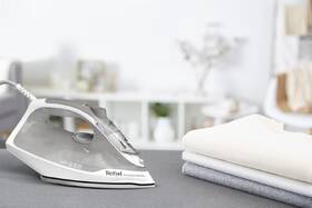 Žehlička Tefal FV2863E1 

 obrázok produktu 10 z 11