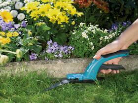 Nožnice na trávu Gardena Comfort (873329) čierne/modré/nerez/Kov/Plast

 obrázok produktu 2 z 5