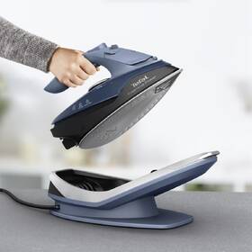 Žehlička Tefal FV6675E0 Freemove Power modrá

 obrázok produktu 10 z 12