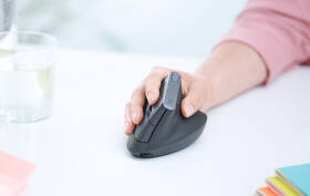 Myš Logitech MX Vertical čierna

 obrázok produktu 5 z 8