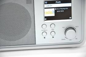 Internetový rádioprijímač s DAB+ Roadstar IR-390 D+U biely

 obrázok produktu 4 z 6