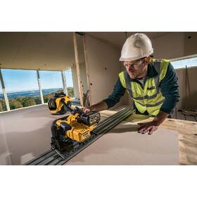 Priemyselný vysávač Dewalt DCV584L 

 obrázok produktu 3 z 3