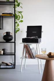 Stolík Crosley Manchester biele

 obrázok produktu 3 z 4