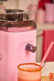 Odšťavovač RUSSELL HOBBS Juice Luxe Raspberry 28771-56 ružový

 obrázok produktu 11 z 14