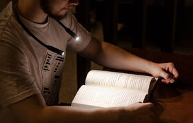 Stolná lampička Yeelight LED Neck Book Light čierna

 obrázok produktu 9 z 10