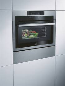 Mikrovlnná rúra AEG KME721000M nerez

 obrázok produktu 4 z 7