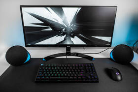 Klávesnica Logitech G Pro, GX Blue Clicky, US čierna

 obrázok produktu 5 z 9