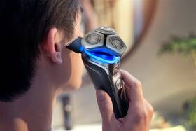 Holiaci strojček Philips XP9202/10 sivý

 obrázok produktu 19 z 20