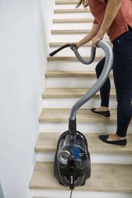 Podlahový vysávač Philips FC9729/09 červený

 obrázok produktu 6 z 9