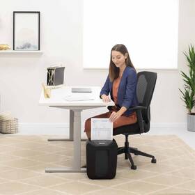 Skartovač Fellowes LX 41 M čierny

 obrázok produktu 4 z 9