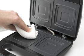 Sendvičovač Black+Decker BXSA753E nerez

 obrázok produktu 2 z 8