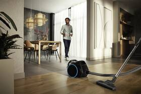 Podlahový vysávač Miele Blue Pulse Obsidian černá 

 obrázok produktu 6 z 7