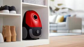 Podlahový vysávač Philips FC8243/09 červený

 obrázok produktu 8 z 11
