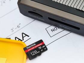 Pamäťová karta SANDISK 128GB UHS-I U3 (880R/480W) čierna

 obrázok produktu 1 z 1