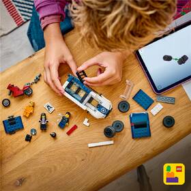 Stavebnica LEGO® City 60479 Policejní dodávka pro převoz vězňů 

 obrázok produktu 5 z 8