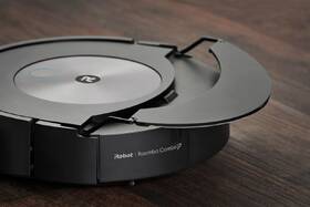 Robotický vysávač iRobot Roomba Combo j7 čierny

 obrázok produktu 13 z 18