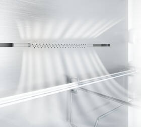 Americká chladnička Hisense RF632N4WFE čierna

 obrázok produktu 5 z 6