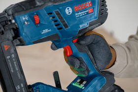 Sponkovačka Bosch Professional GTH 18V-38 M (bez baterie) 

 obrázok produktu 5 z 12