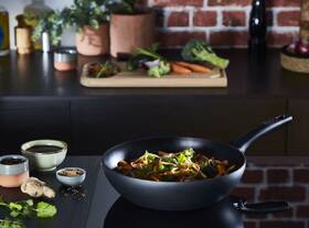 Panvica WOK Tefal G2681972, 28 cm 

 obrázok produktu 4 z 11