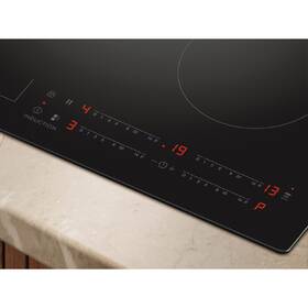 Indukčná varná doska Electrolux EIV63443CT čierna

 obrázok produktu 4 z 10