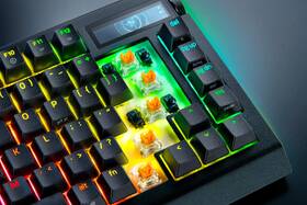 Klávesnica Razer BlackWidow V4 Pro 75%, US layout čierna

 obrázok produktu 16 z 19